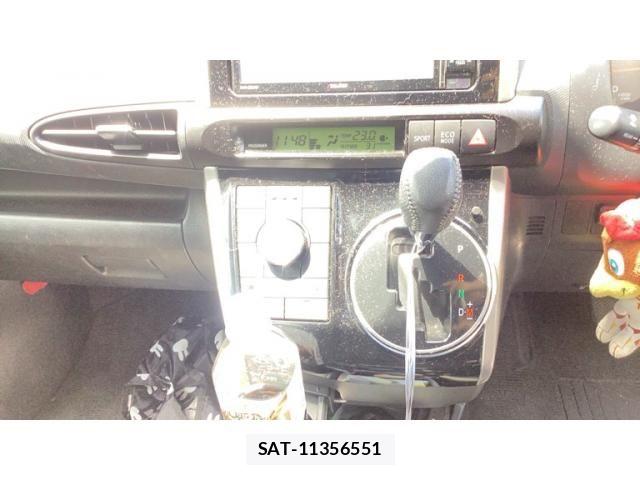 Toyota WISH 2014-02 7252913-12