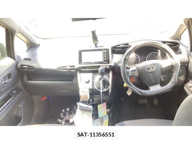 Toyota WISH 2014-02 7252913-8