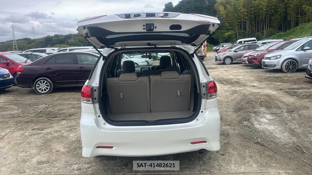 Toyota WISH 2009 6848846-24