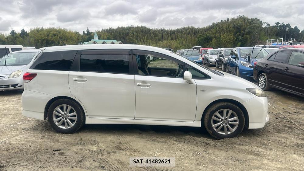 Toyota WISH 2009 6848846-5