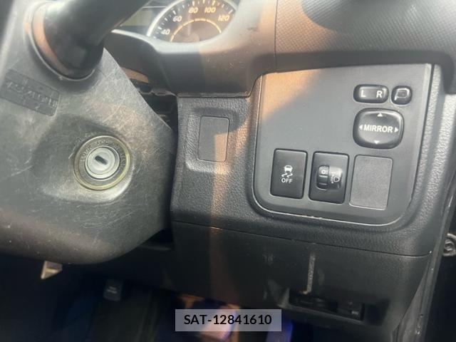 Toyota WISH 2010-05 7273311-13