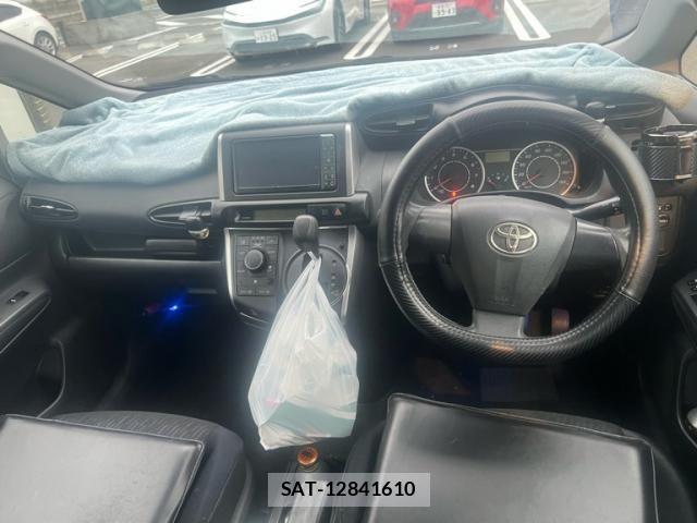 Toyota WISH 2010-05 7273311-8