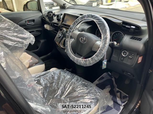 Toyota WISH 2011-12 7331378-10