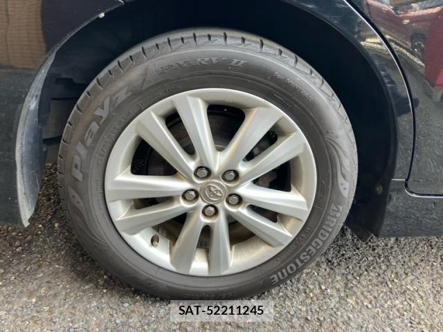 Toyota WISH 2011-12 7331378-5