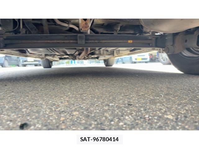 Toyota WISH 2010-09 7331375-17