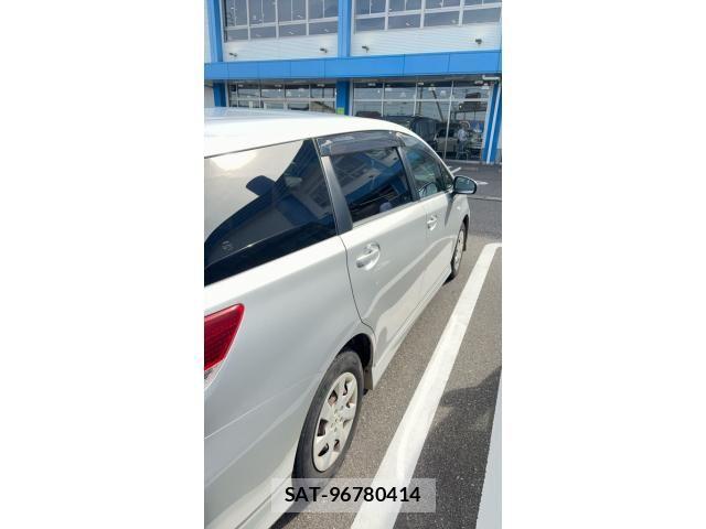 Toyota WISH 2010-09 7331375-2