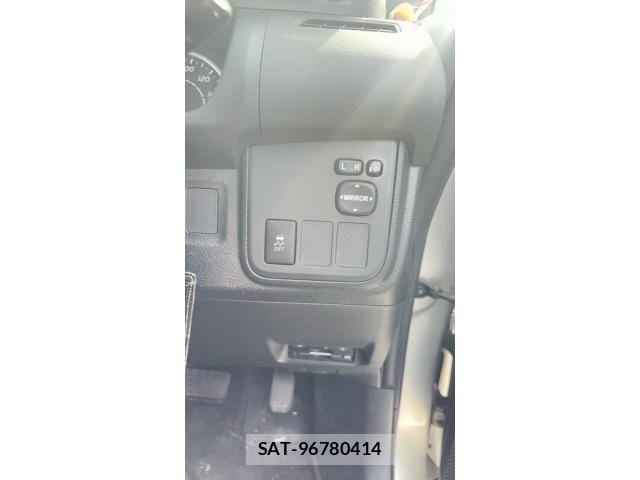 Toyota WISH 2010-09 7331375-7