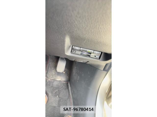 Toyota WISH 2010-09 7331375-8