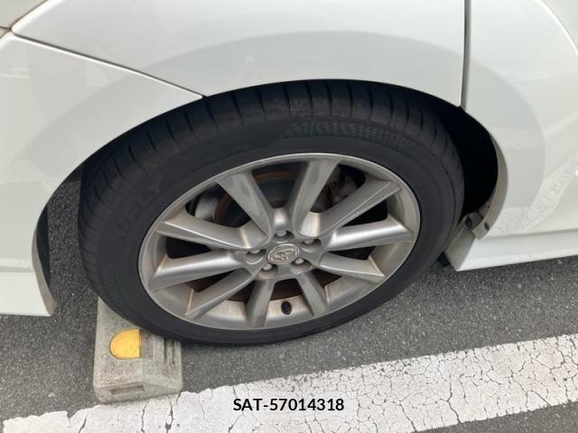 Toyota WISH 2012-08 7331377-10