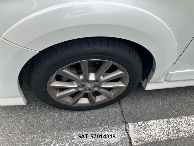 Toyota WISH 2012-08 7331377-2