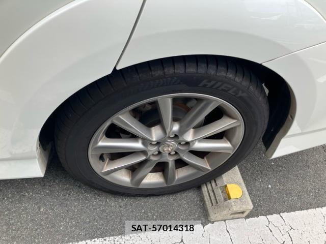 Toyota WISH 2012-08 7331377-5