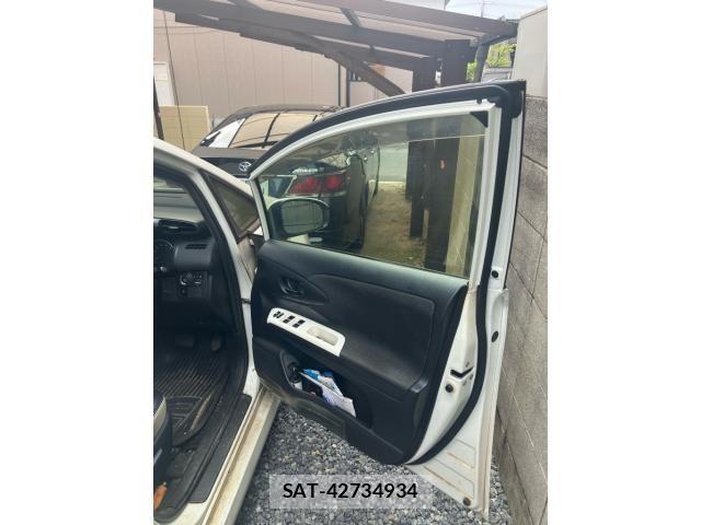 Toyota WISH 2012-01 7331371-9