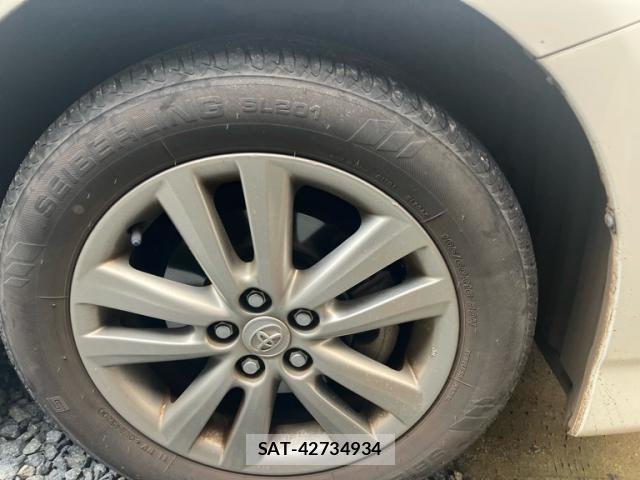 Toyota WISH 2012-01 7331371-5