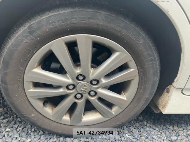 Toyota WISH 2012-01 7331371-6