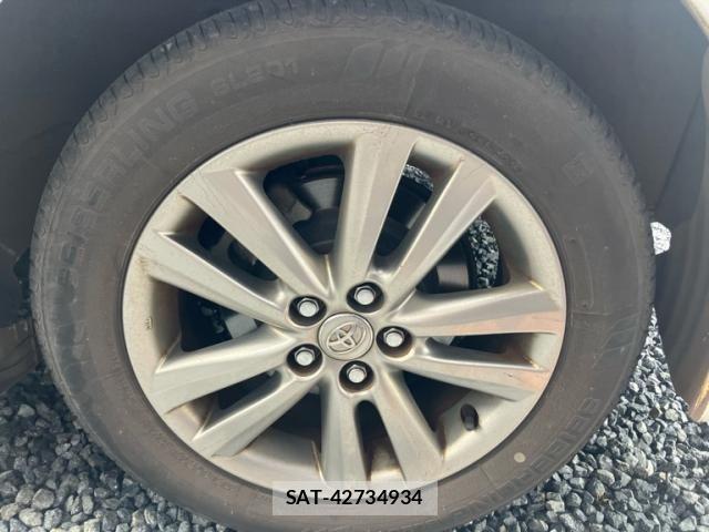 Toyota WISH 2012-01 7331371-7