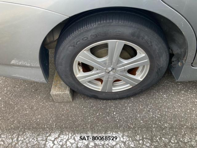Toyota WISH 2009-10 7394960-6