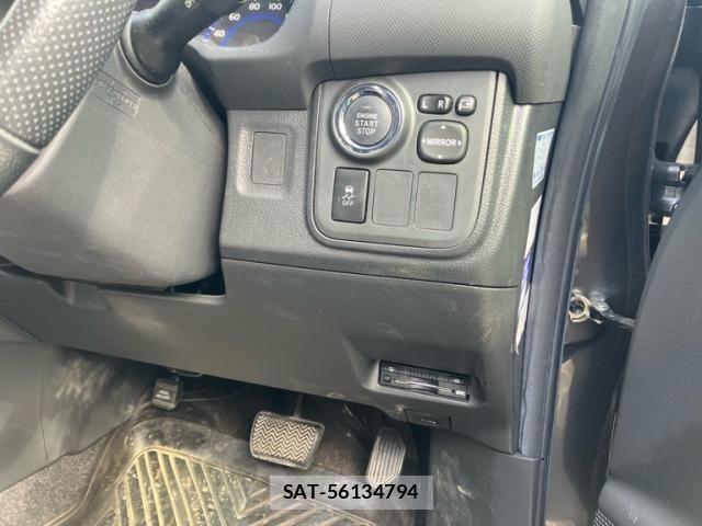 Toyota WISH 2013-06 7394961-13