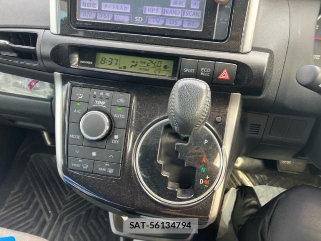 Toyota WISH 2013-06 7394961-23