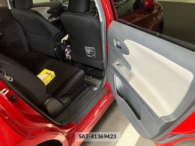 Toyota WISH 2010-06 7458971-7