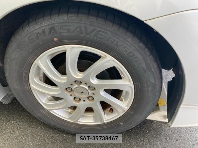 Toyota WISH 2010-06 7458973-7