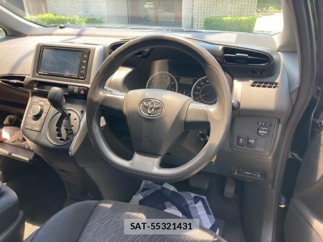 Toyota WISH 2010-03 7458979-12