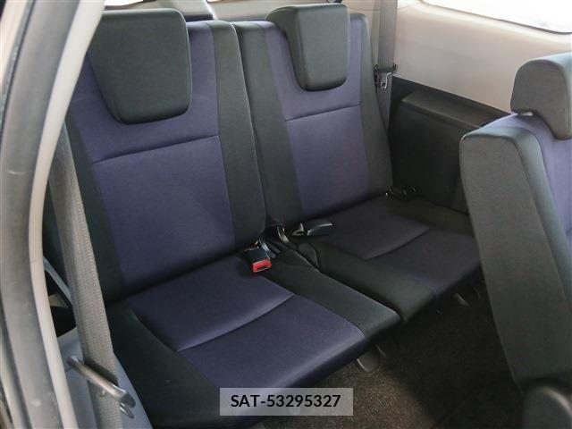 Toyota WISH 2013-11 7458968-12