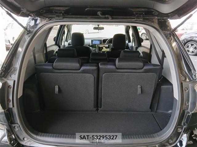 Toyota WISH 2013-11 7458968-13