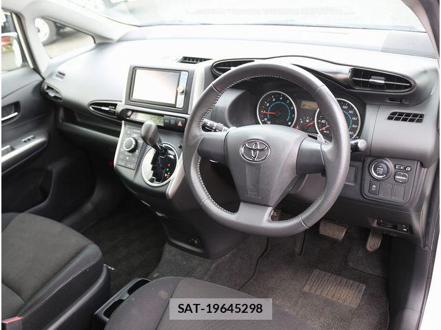 Toyota WISH 2011-09 7458972-17