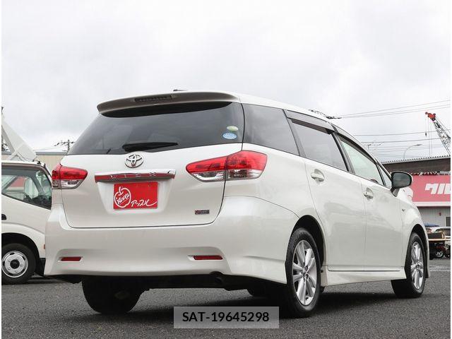 Toyota WISH 2011-09 7458972-1