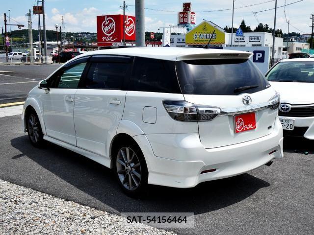 Toyota WISH 2015-09 7458969-10