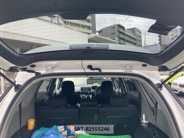 Toyota WISH 2013-07 7503922-10