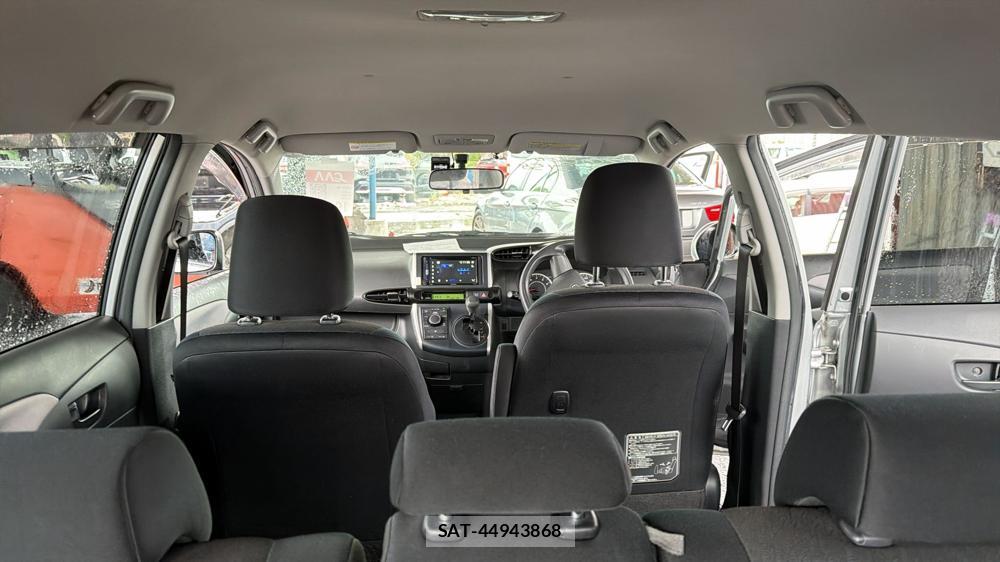 Toyota WISH 2009 7180503-17