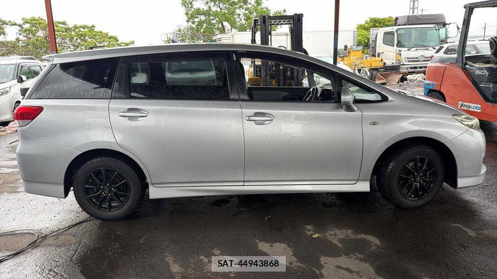 Toyota WISH 2009 7180503-5