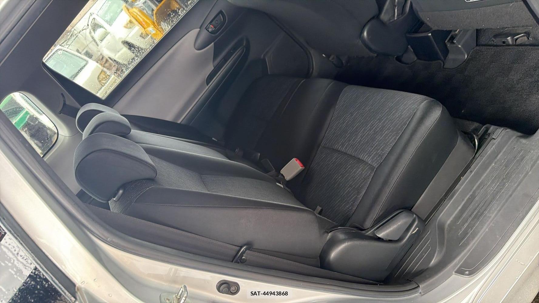 Toyota WISH 2009 7180503-8