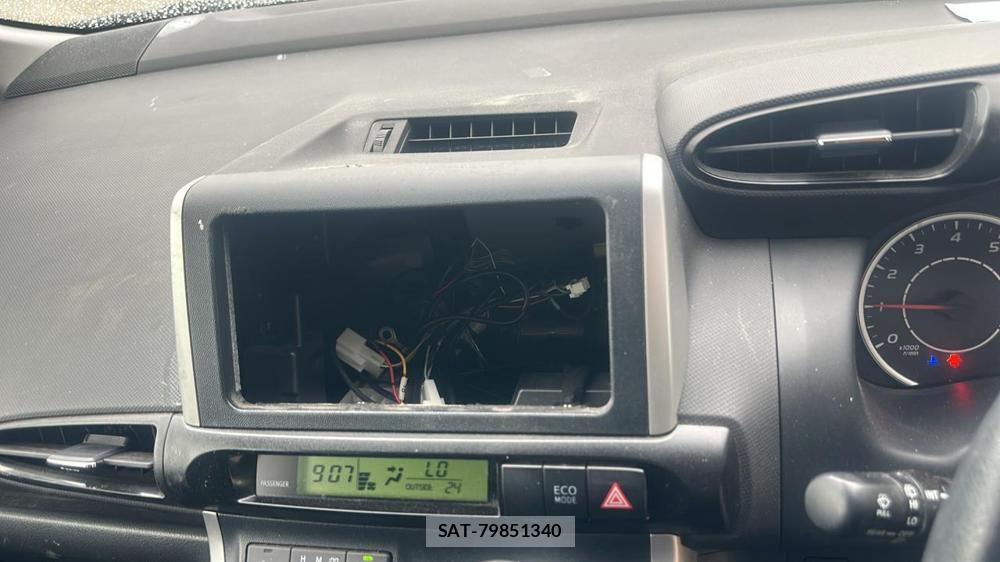 Toyota WISH 2010 7075121-17