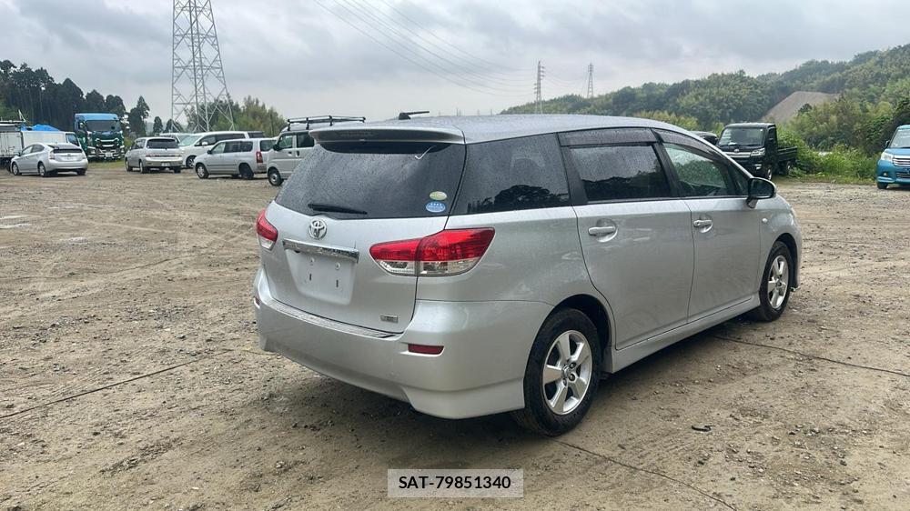 Toyota WISH 2010 7075121-4