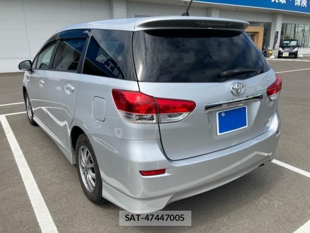 Toyota WISH 2010-04 7563113-4