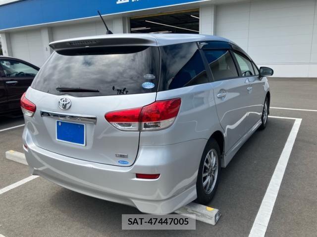Toyota WISH 2010-04 7563113-5