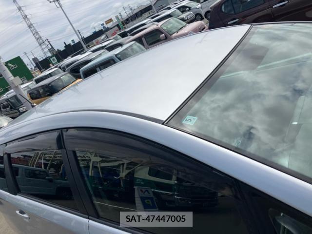 Toyota WISH 2010-04 7563113-6