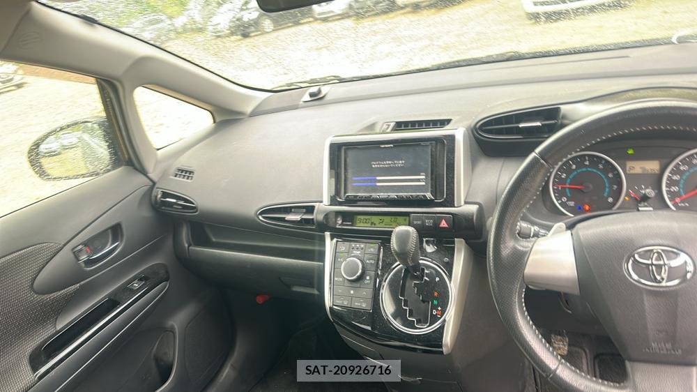 Toyota WISH 2011 7175275-16
