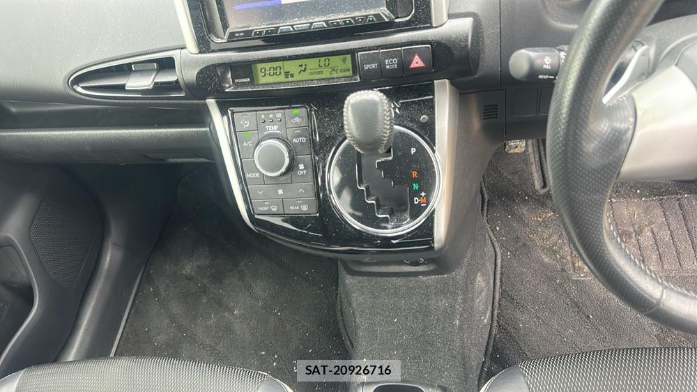 Toyota WISH 2011 7175275-18