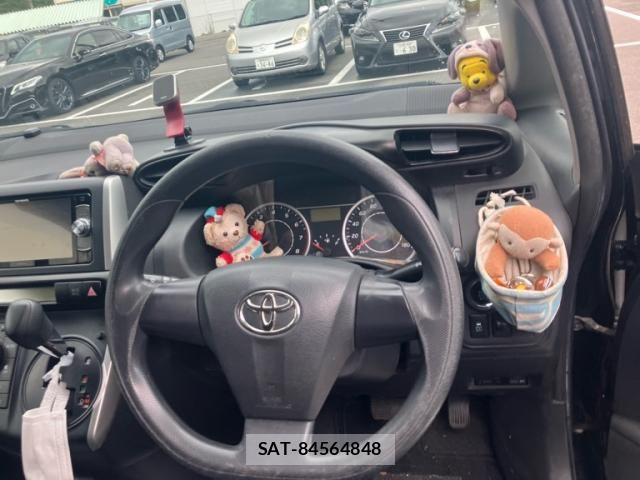 Toyota WISH 2010-01 7621491-11