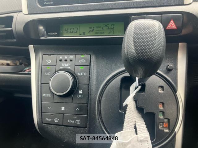 Toyota WISH 2010-01 7621491-14