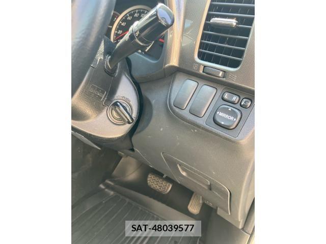 Toyota WISH 2005-01 7621488-16