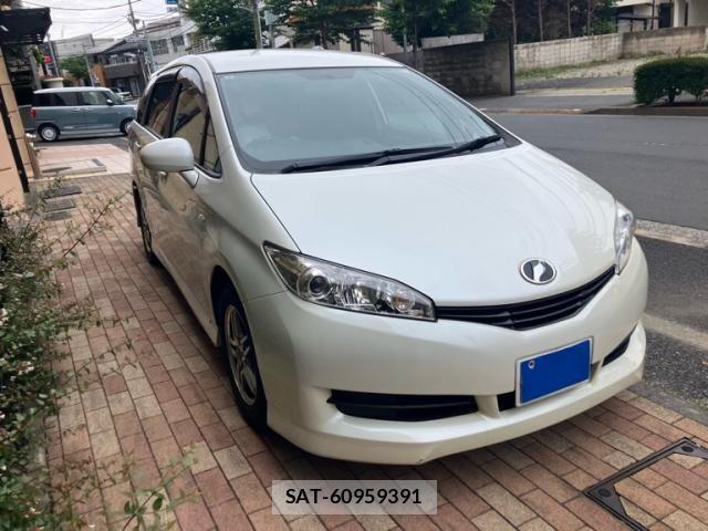 Toyota WISH 2010-02 7621487-2