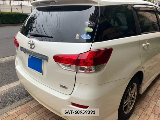 Toyota WISH 2010-02 7621487-4