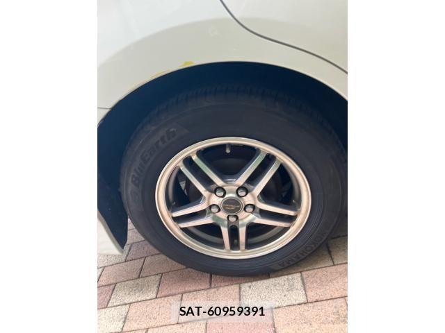 Toyota WISH 2010-02 7621487-6