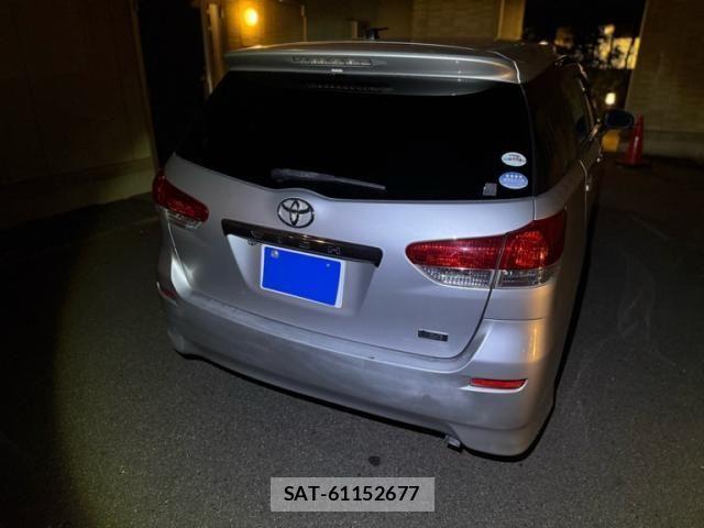 Toyota WISH 2010-08 7621492-2