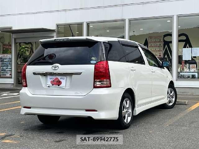 Toyota WISH 2007-06 7621486-2