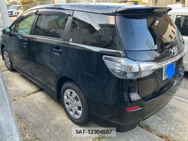 Toyota WISH 2013-07 7621485-2